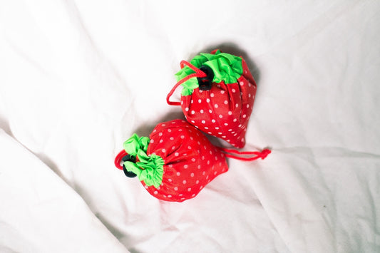 Is Gift Fold-up Lightweight Eco Bag Strawberry