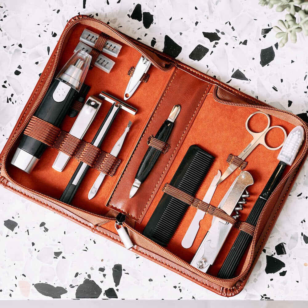 Men's Republic - Men's Grooming Kit - 12 Pieces In Zipper Bag