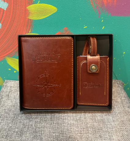 Men's Republic Travel Wallet & Luggage Tag Set