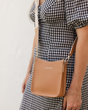 Louenhide Parker Phone Crossbody Bag [clr:camel]