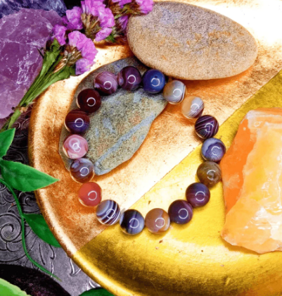 Natural Botswana Agate Healing Bracelet In Purple Hues