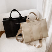 Louenhide Manhattan Logo Tote Bag [clr:black]