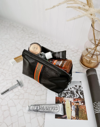 Louenhide Gilbert Toiletry Bag [clr:black]