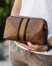 Louenhide Gilbert Toiletry Bag [clr:tobacco]