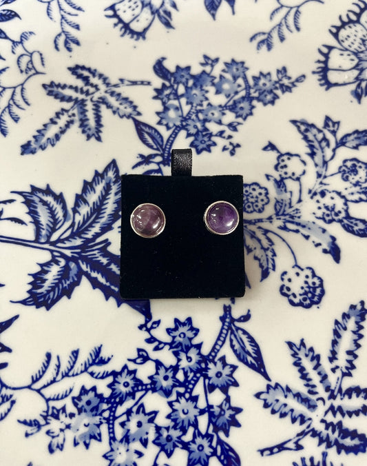 Wildside Gifts Amethyst Studs 