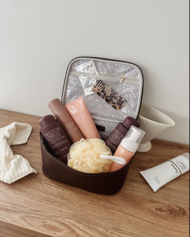 Louenhide Baby Hepburn Cosmetic Case Chocolate
