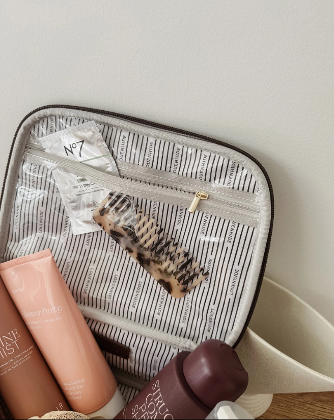 Louenhide Baby Hepburn Cosmetic Case Chocolate